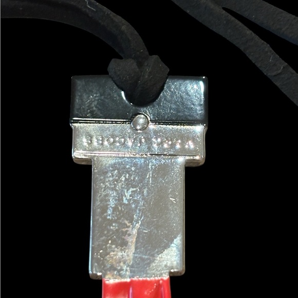 Marc Jacobs Red Key Pendant Necklace - Picture 4 of 6